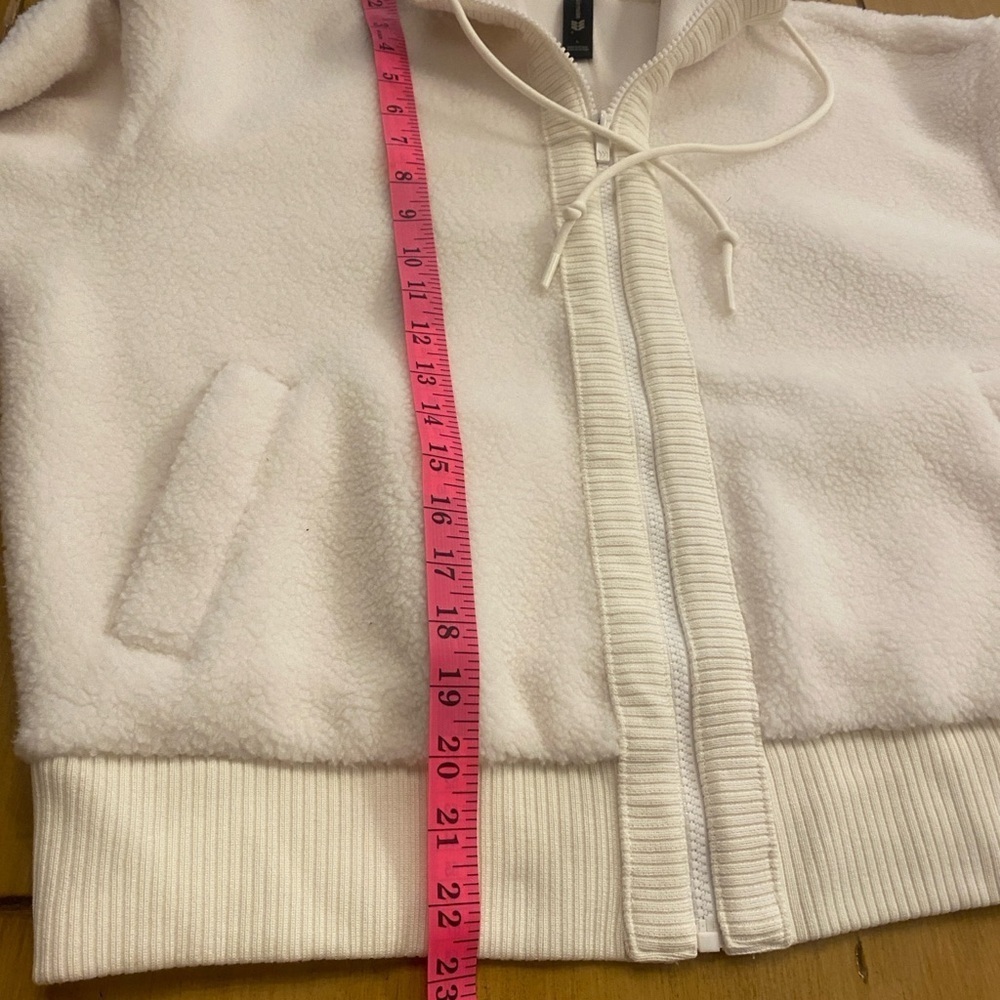 All in Motion Women’s White Fleece New Hooded Jacket size - Picture 11 of 13